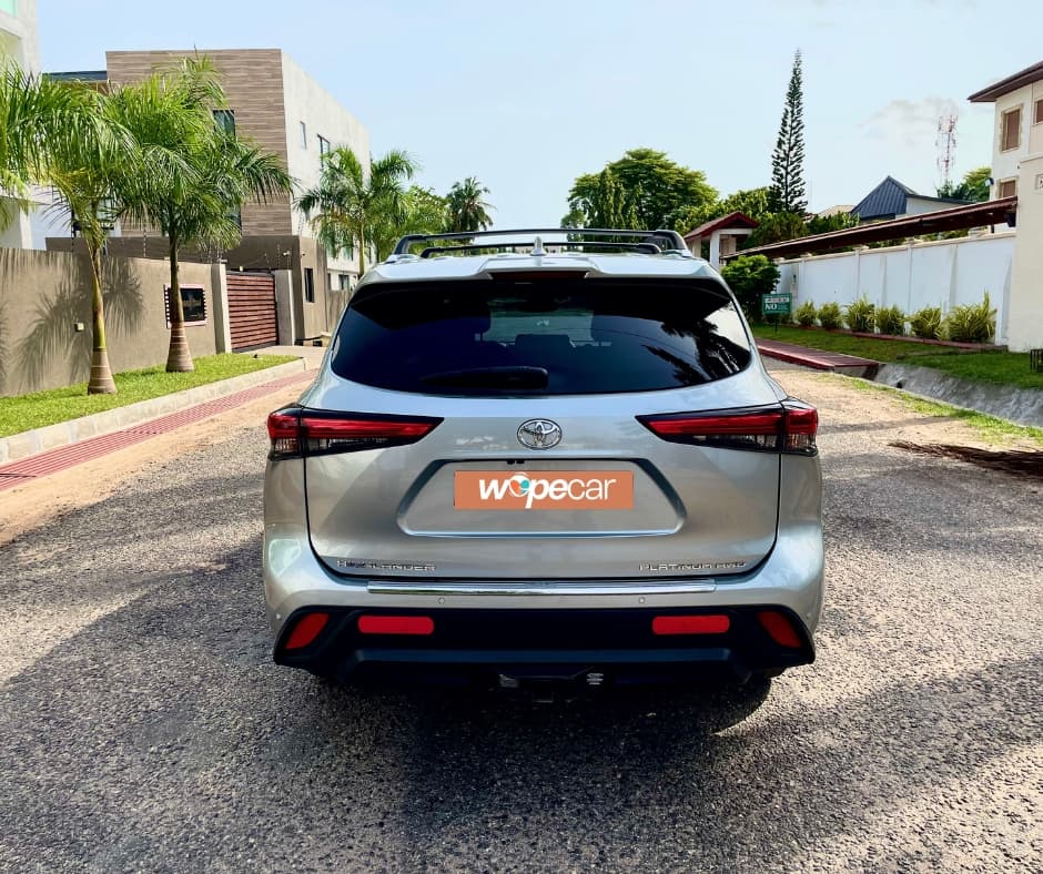 Toyota Highlander — photo 5