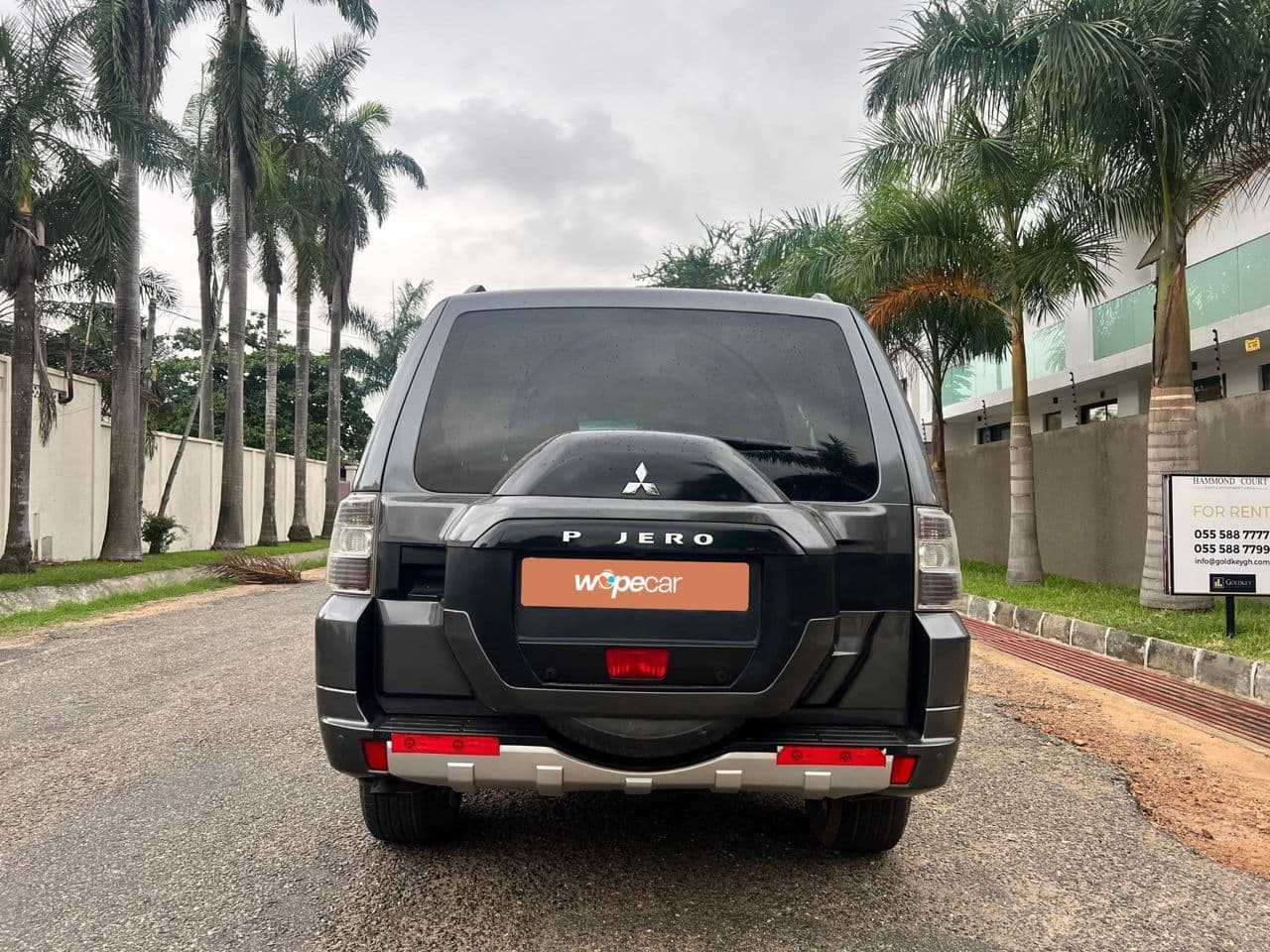 Mitsubishi Pajero — photo 6