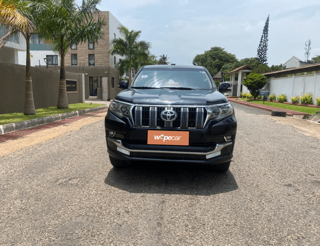Toyota Land Cruiser Prado — photo 2