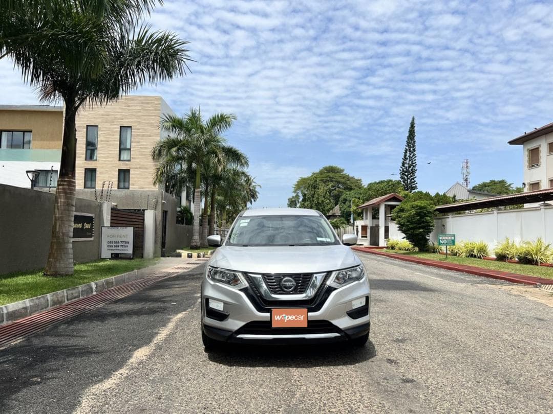 Nissan Rogue — photo 2