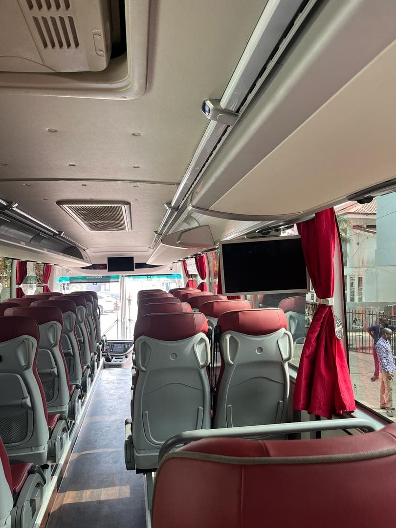 Yutong 50-Seater Bus — photo 3
