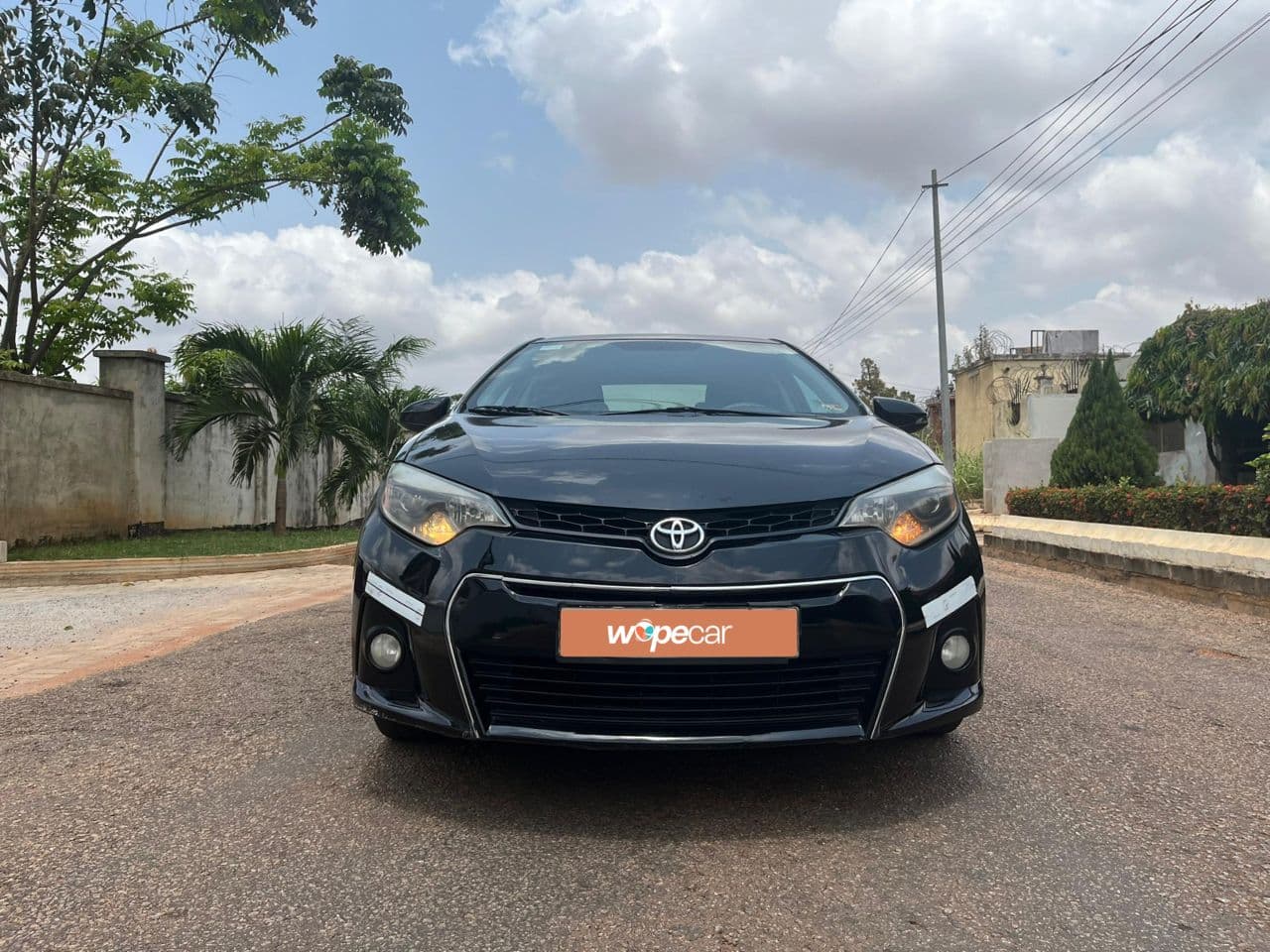 Toyota Corolla — photo 2