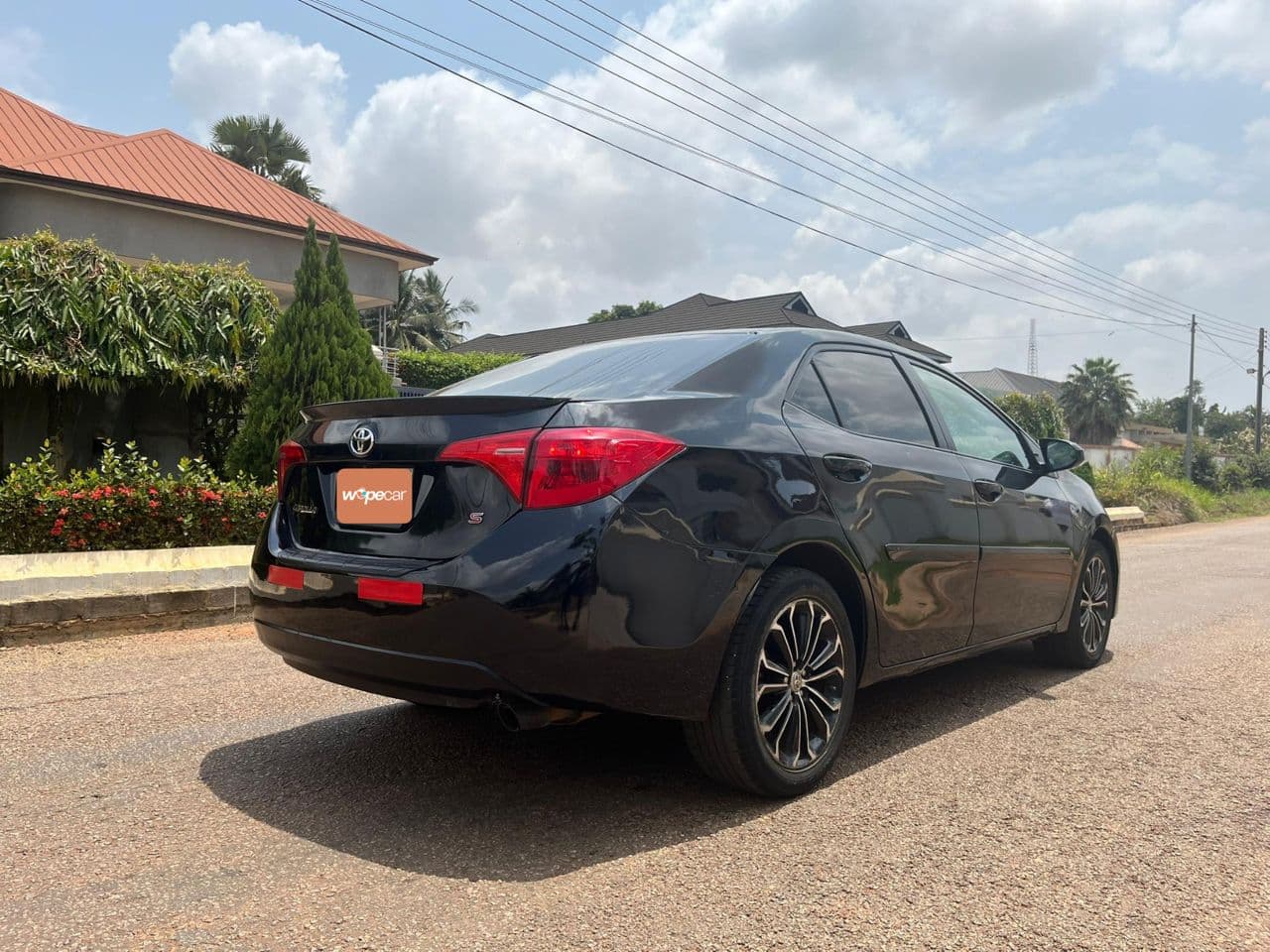 Toyota Corolla — photo 7