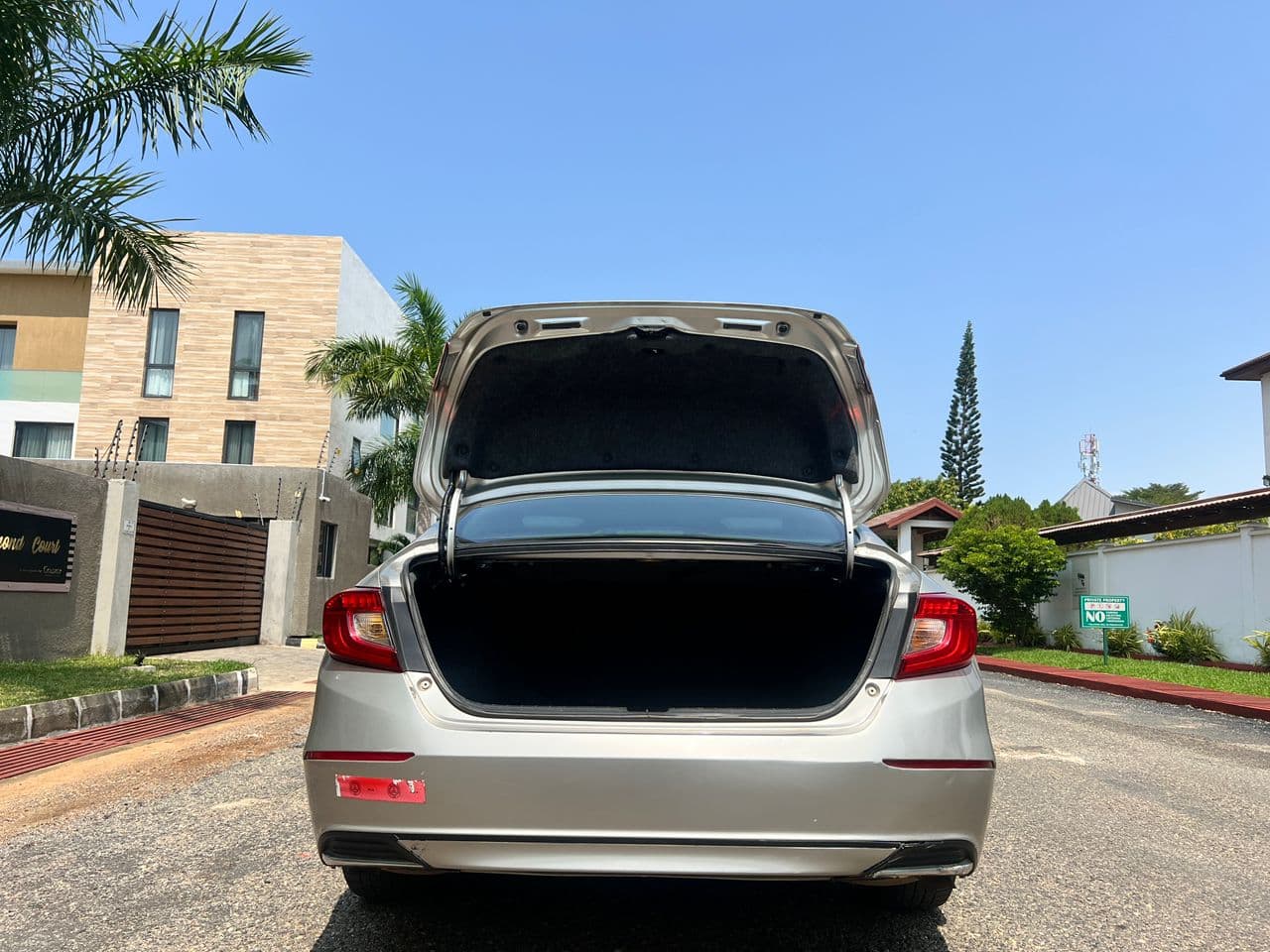 Honda Accord — photo 11