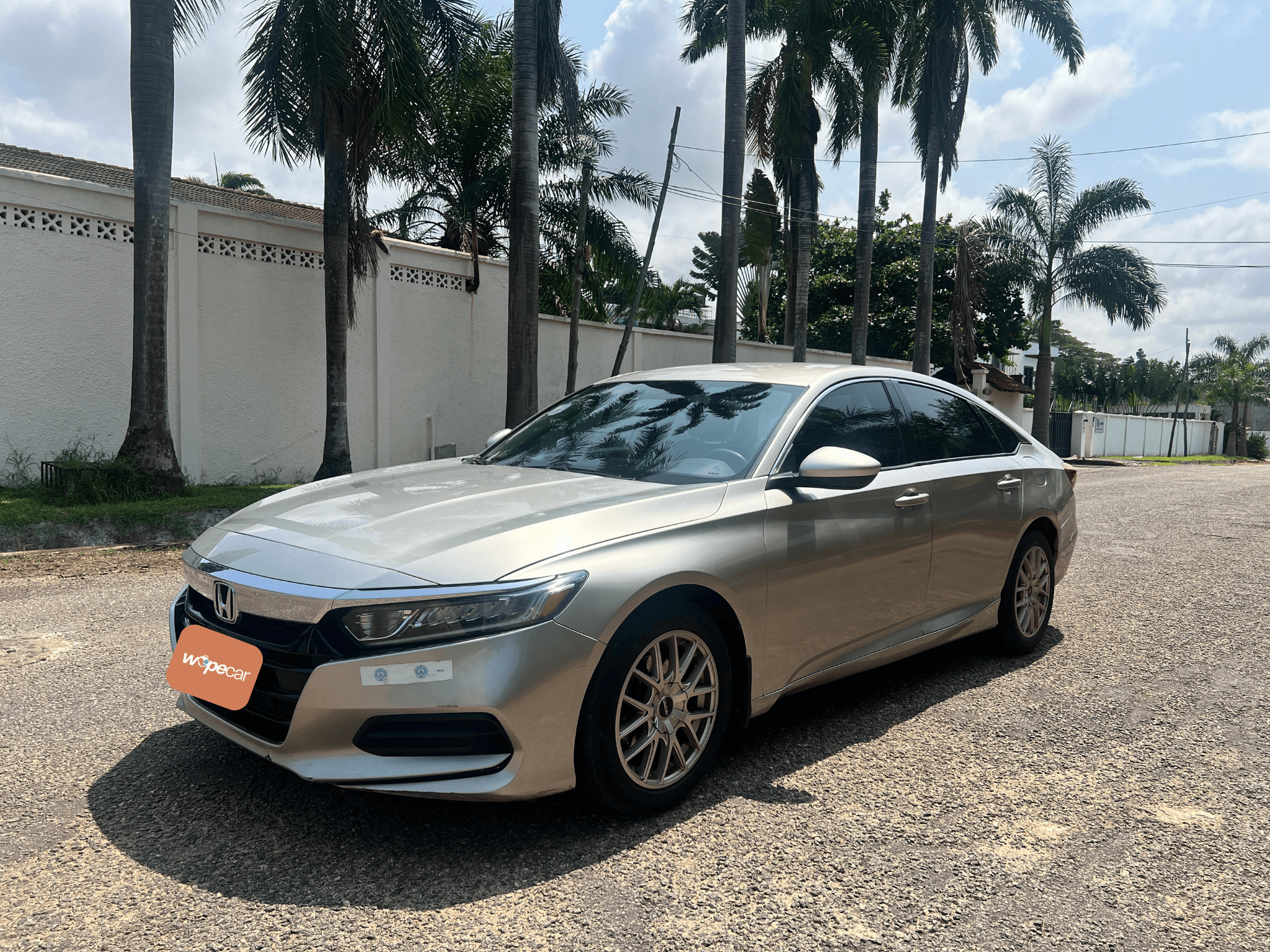 Honda Accord — photo 3