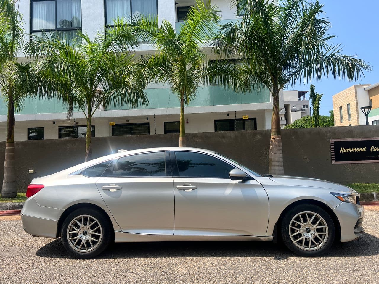 Honda Accord — photo 8