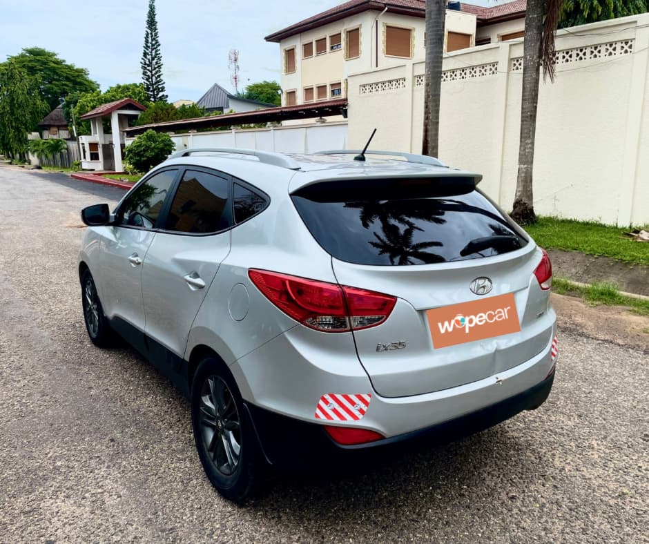 Hyundai ix35 — photo 5