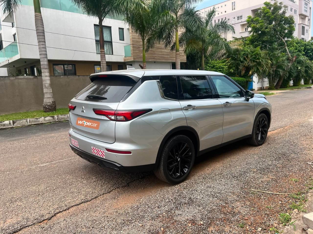 Mitsubishi Outlander — photo 6