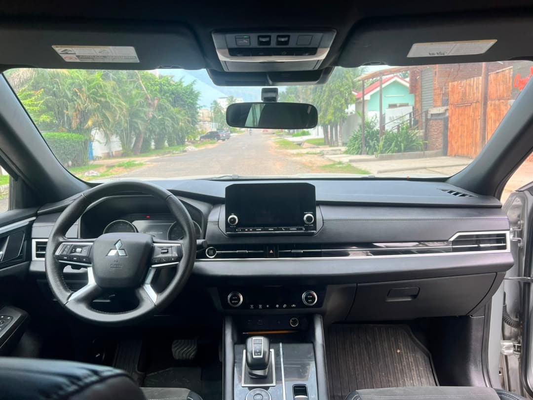 Mitsubishi Outlander — photo 9