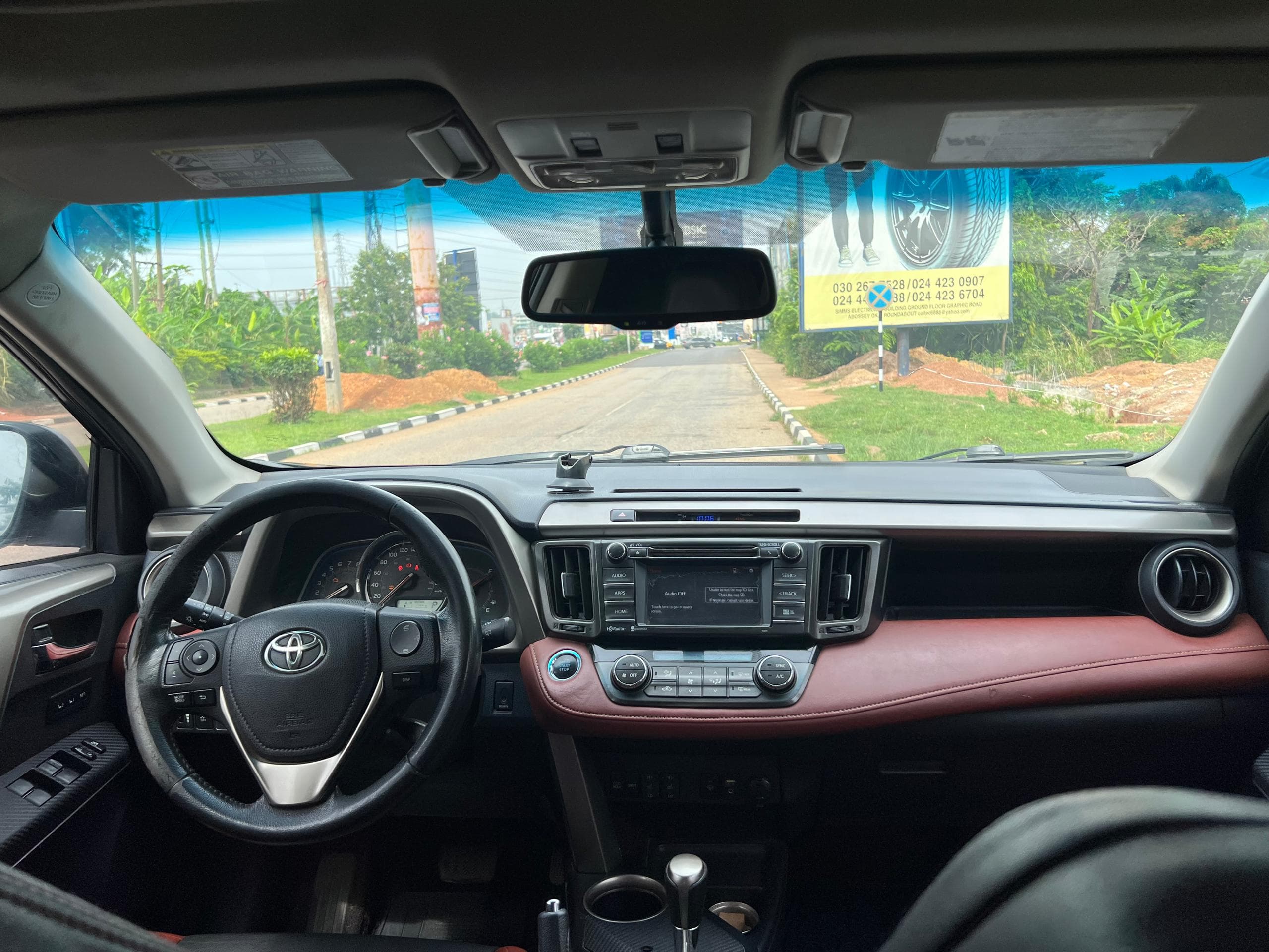 Toyota RAV4 — photo 9