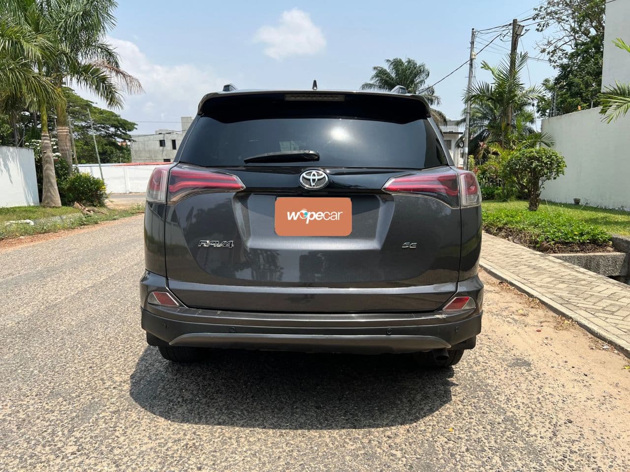 Toyota RAV4 — photo 6