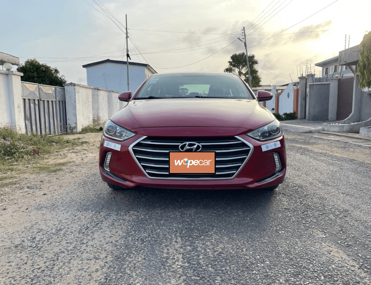 Hyundai Elantra — photo 2