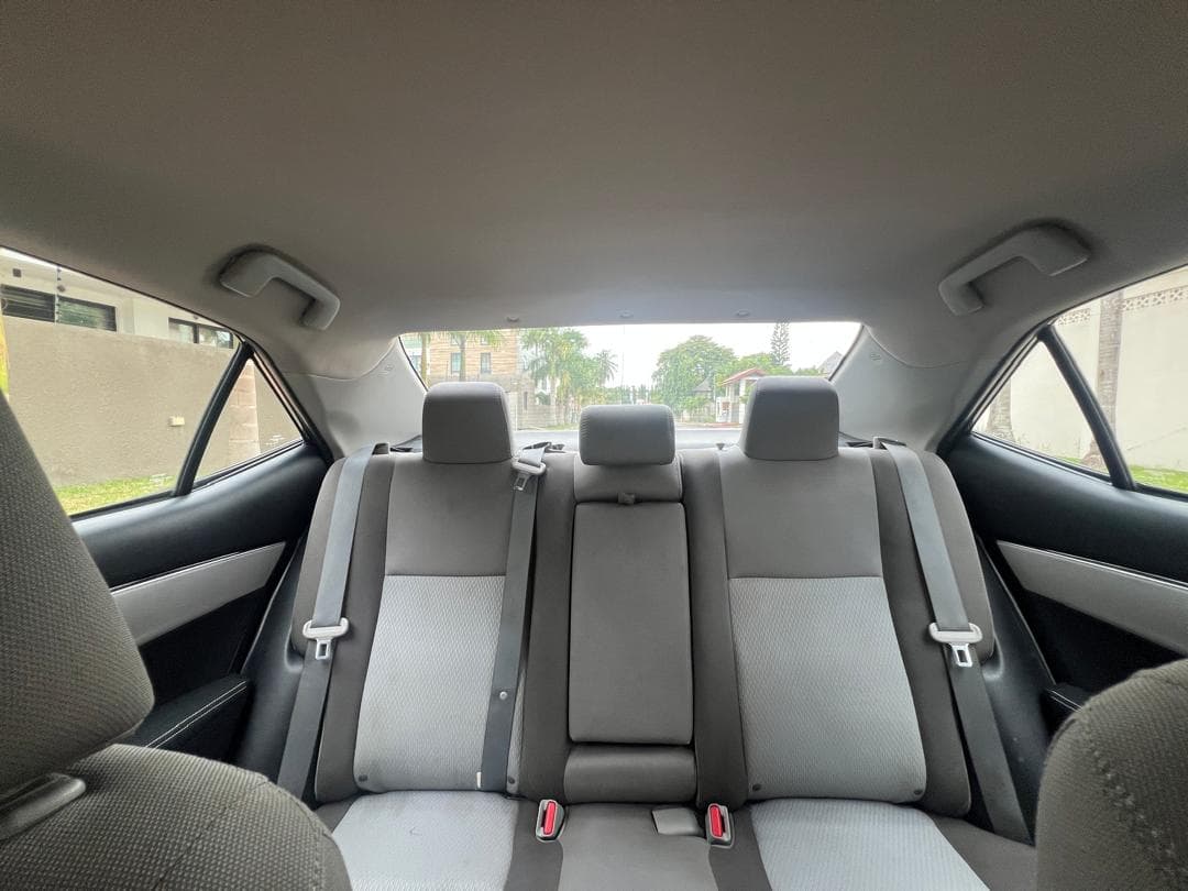 Toyota Corolla — photo 11