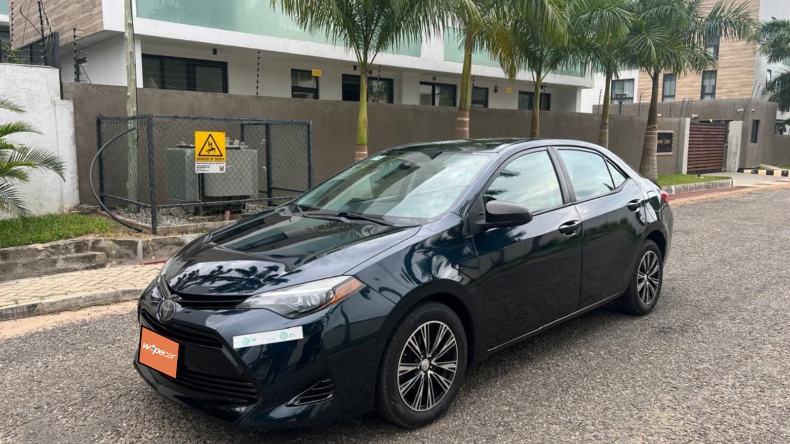Toyota Corolla — photo 2