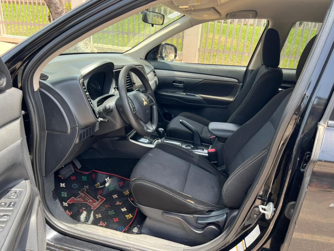 Mitsubishi Outlander — photo 13