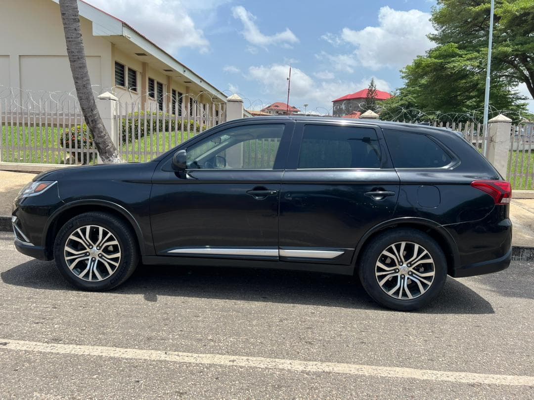 Mitsubishi Outlander — photo 4