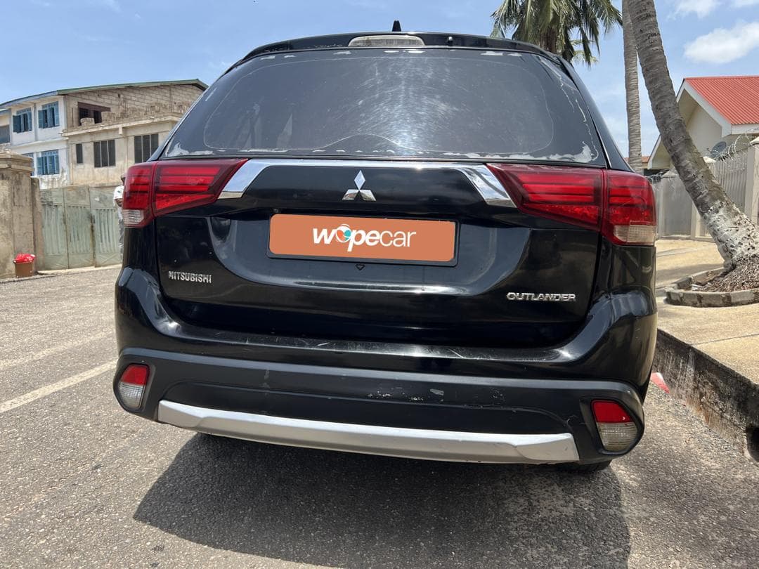Mitsubishi Outlander — photo 6