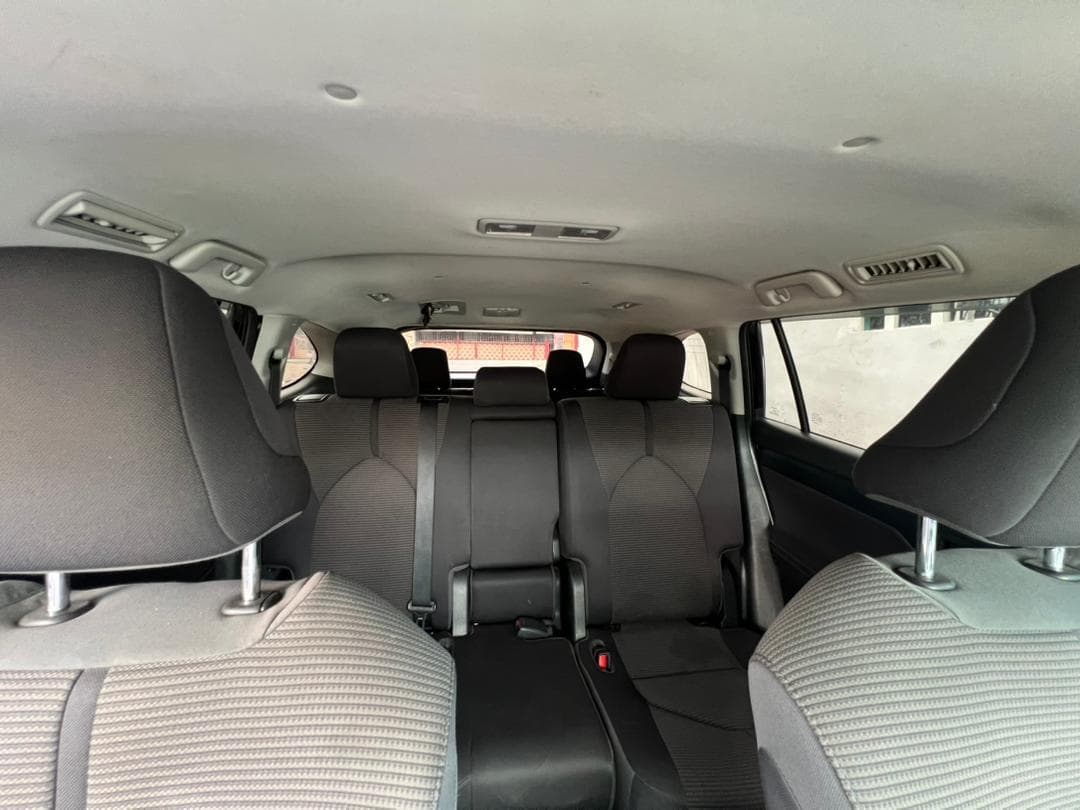 Toyota Highlander — photo 11