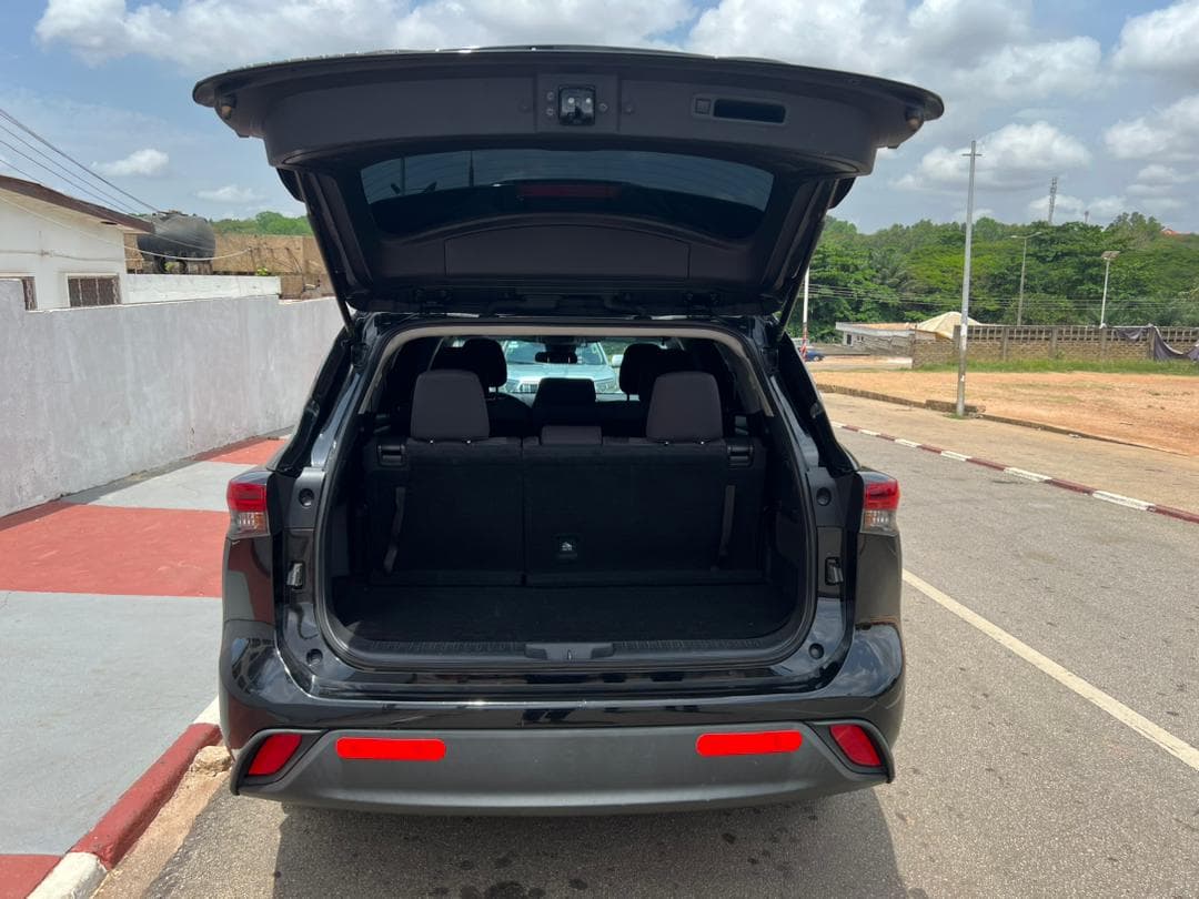 Toyota Highlander — photo 15