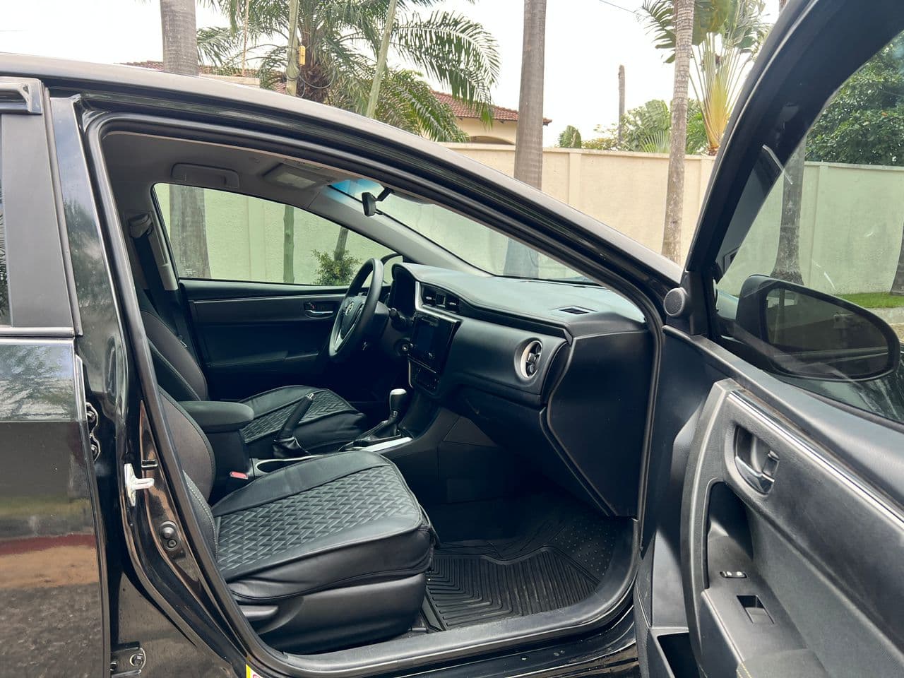 Toyota Corolla — photo 10