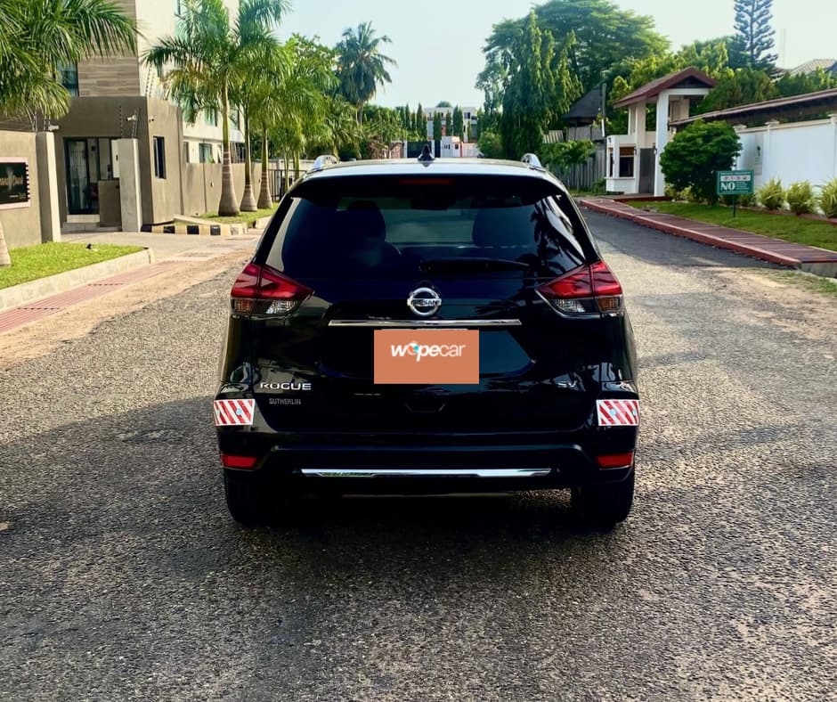 Nissan Rogue — photo 6