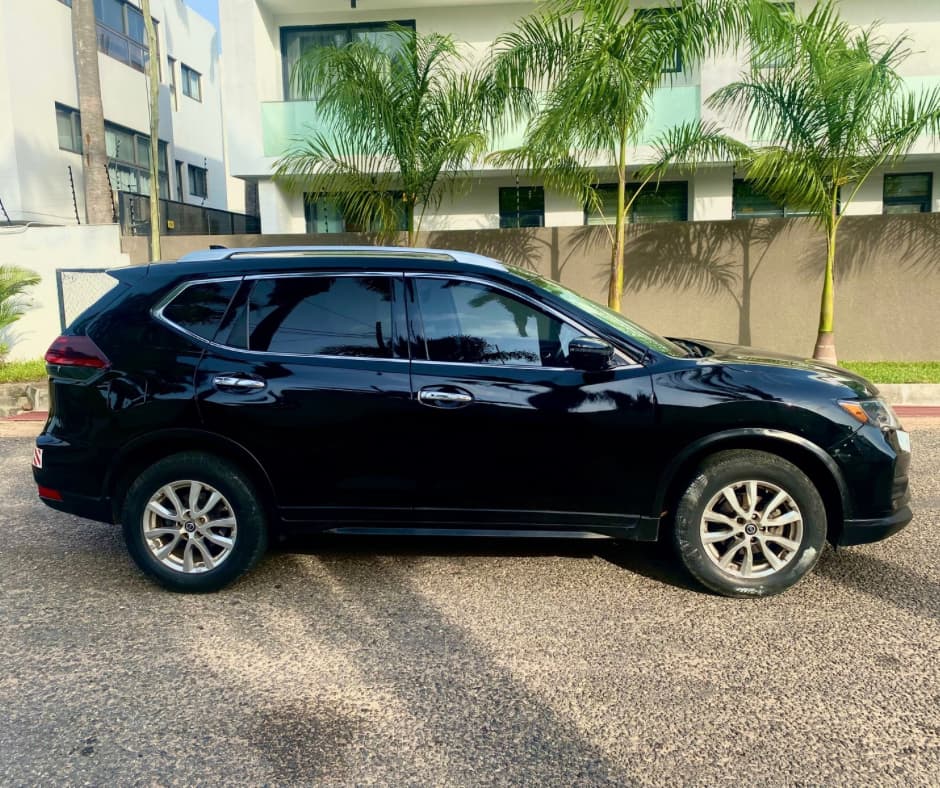Nissan Rogue — photo 8