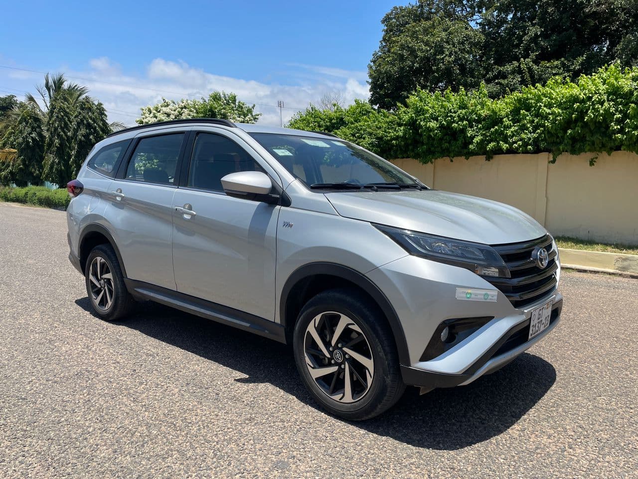 Toyota Rush — photo 3