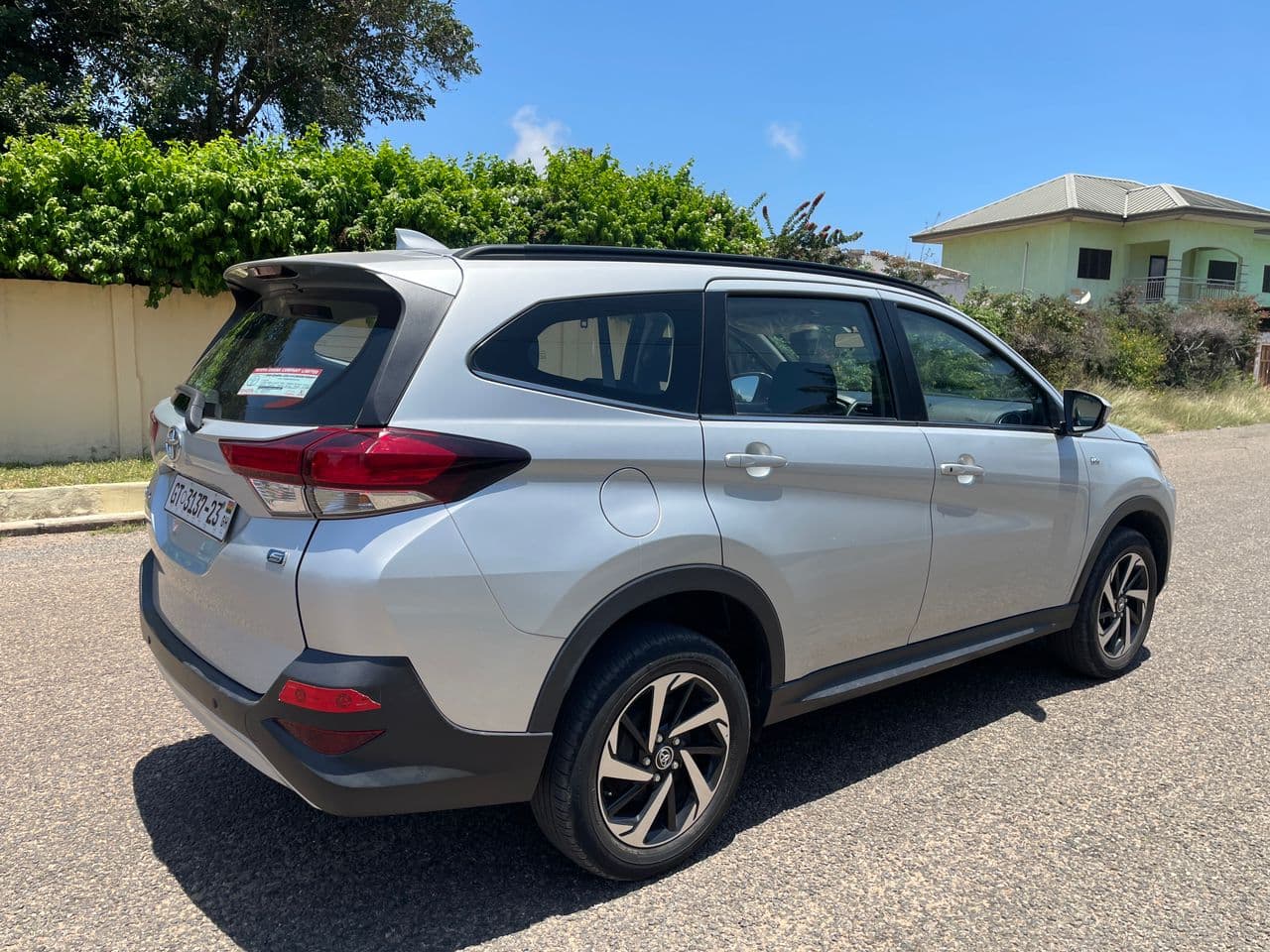 Toyota Rush — photo 4