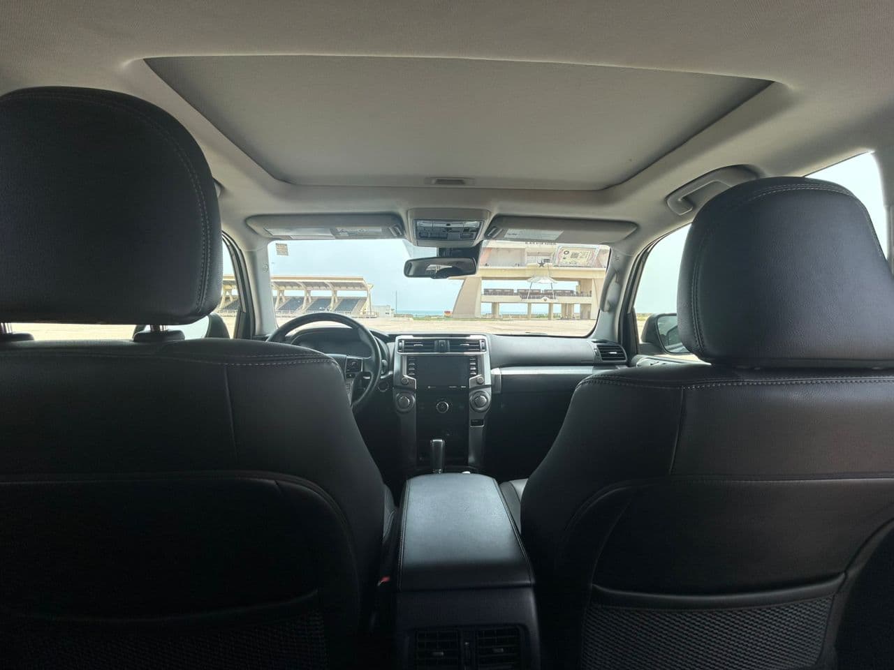 Toyota 4-Runner — photo 8