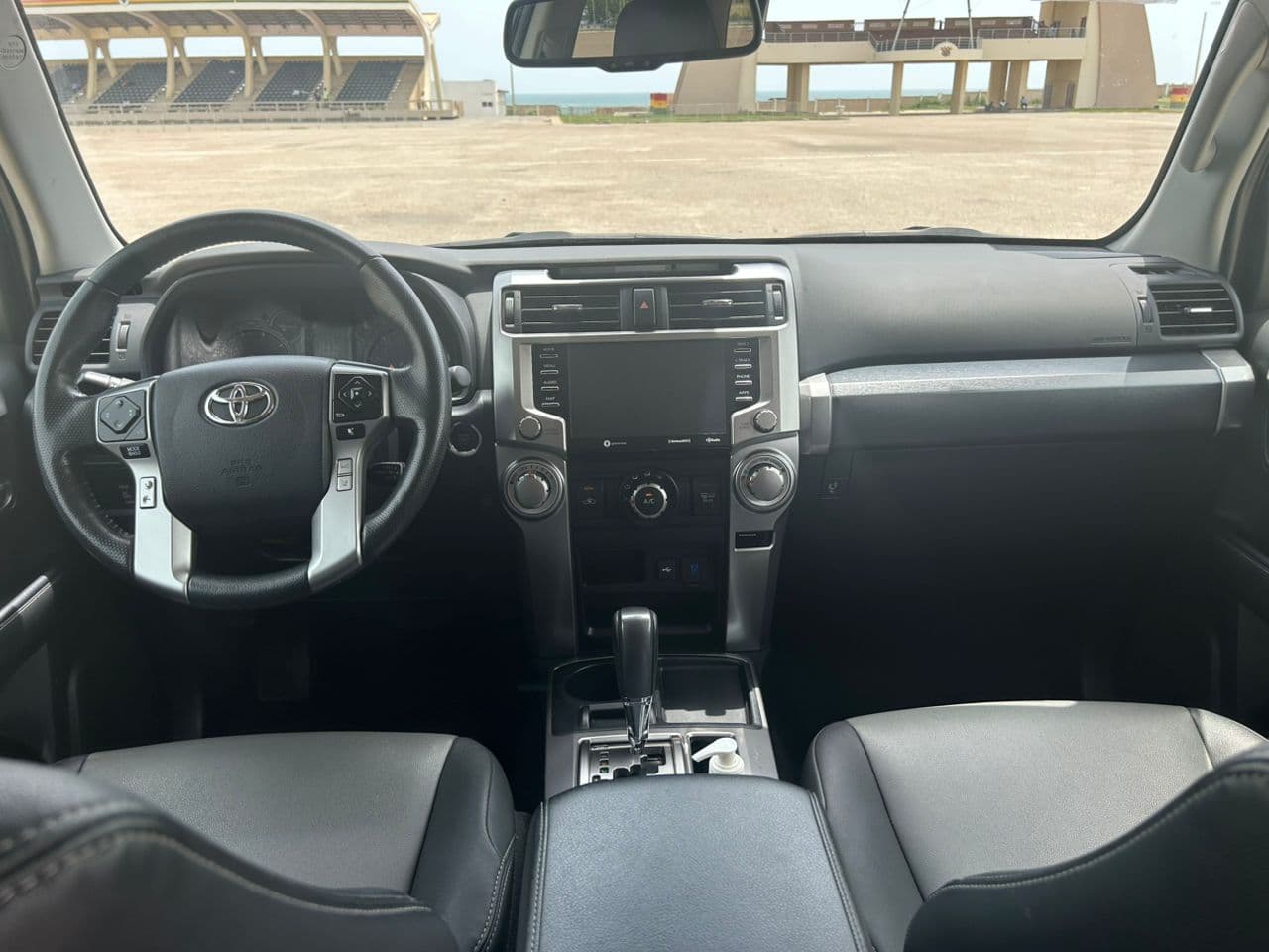 Toyota 4-Runner — photo 9