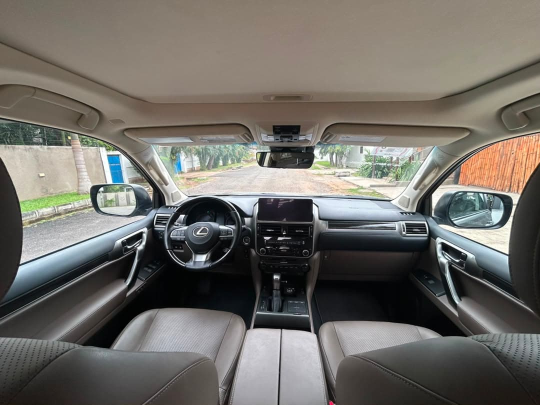 Lexus GX — photo 9
