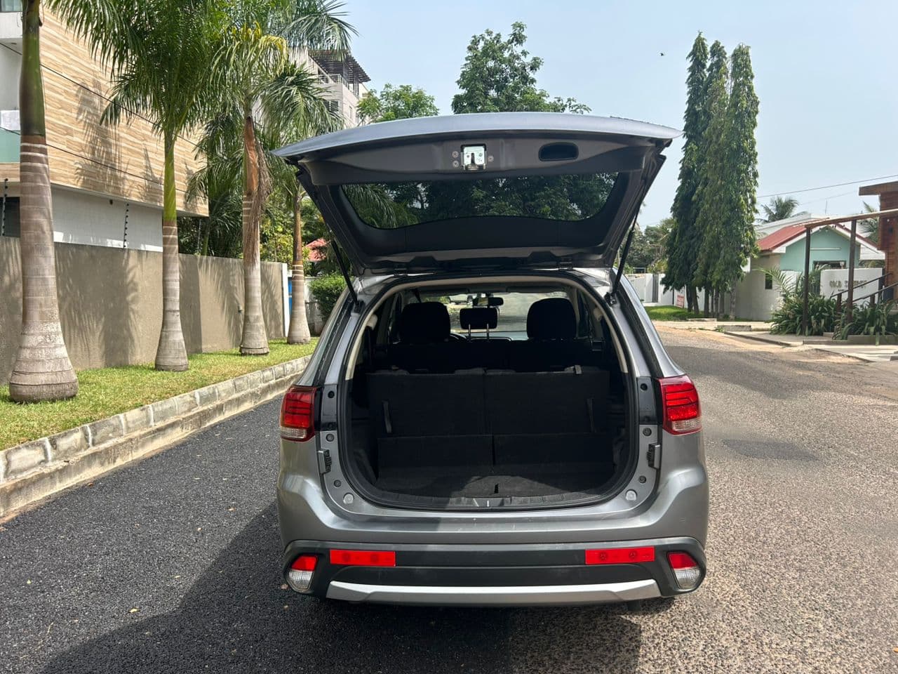 Mitsubishi Outlander — photo 14