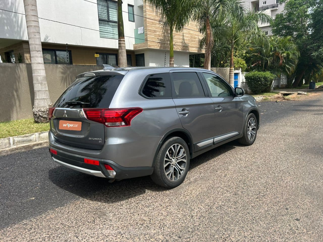 Mitsubishi Outlander — photo 7