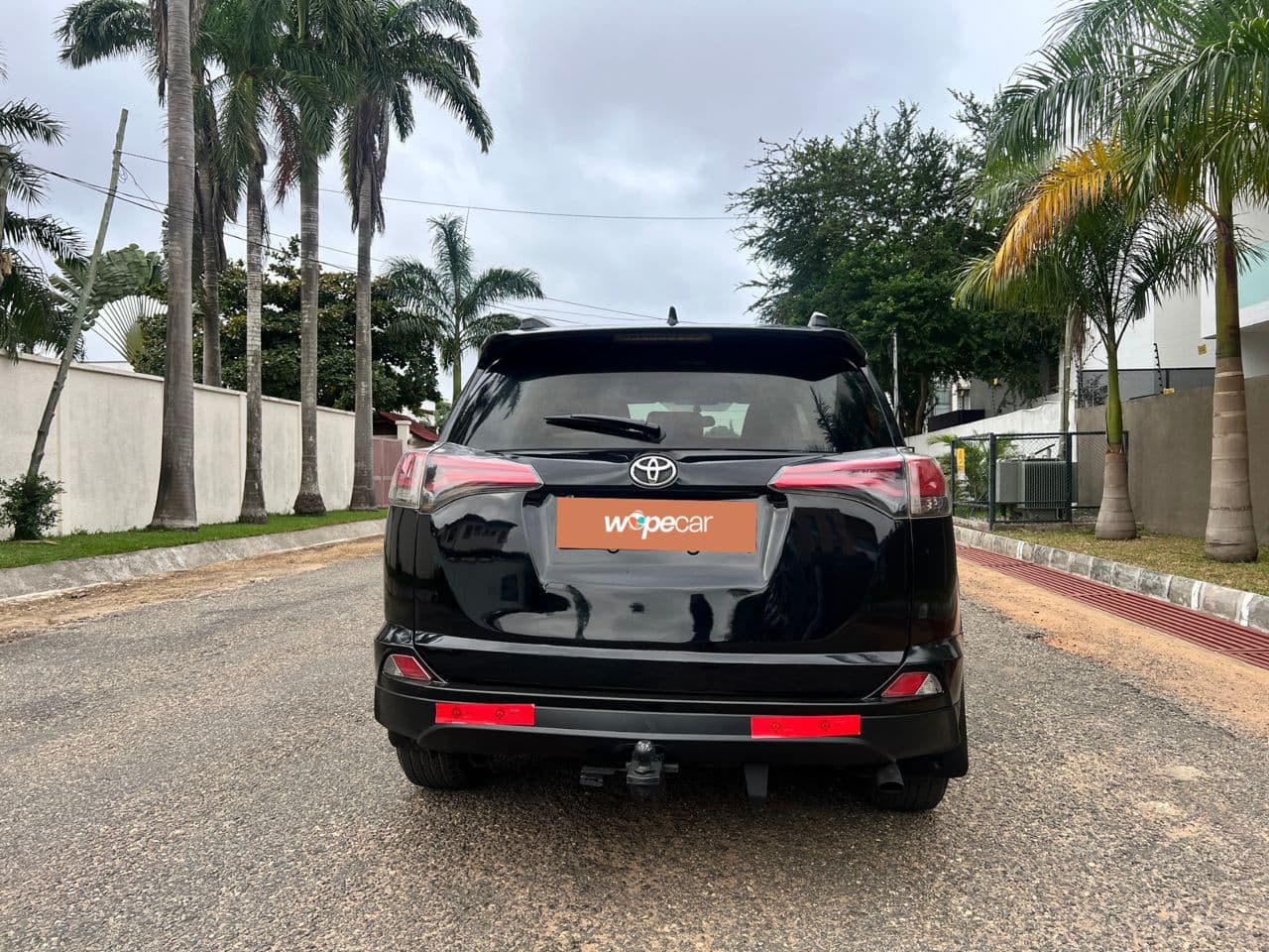 Toyota RAV4 — photo 6