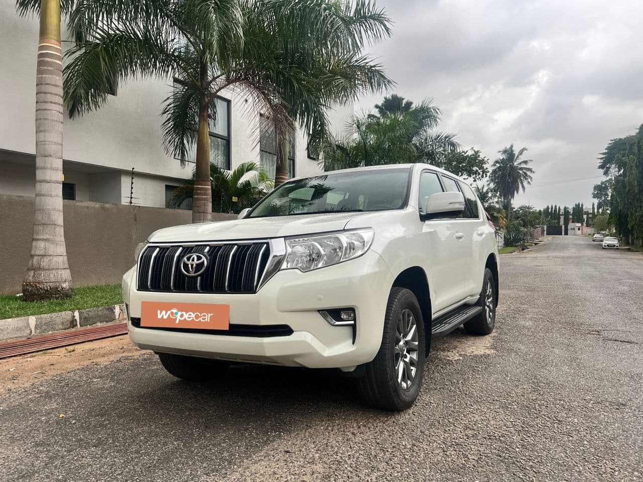 Toyota Land Cruiser Prado — photo 3