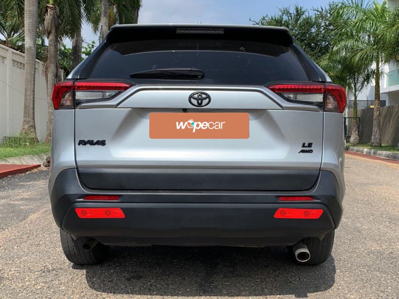 Toyota RAV4 — photo 6