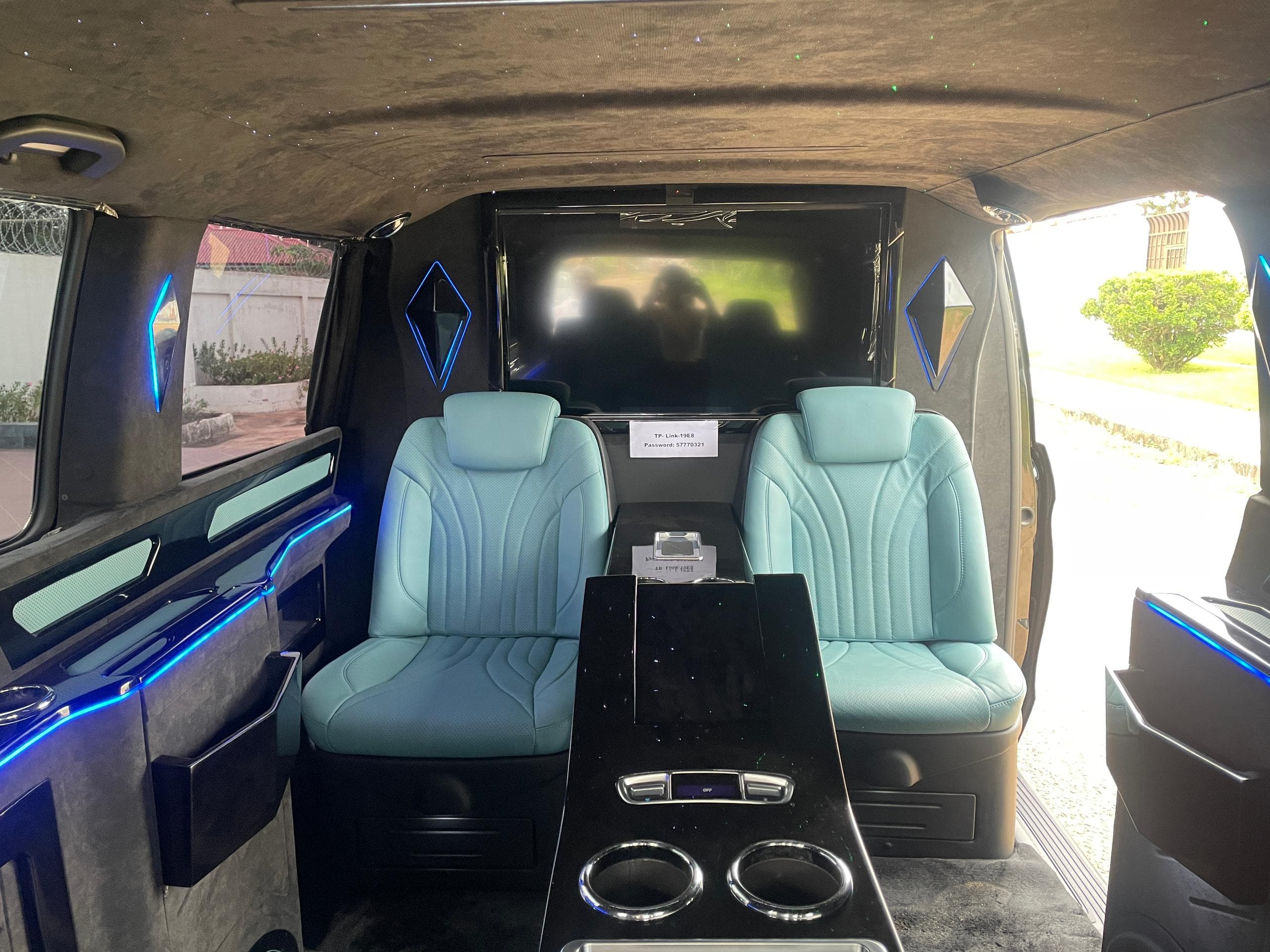 Mercedes-Benz Maybach — photo 8