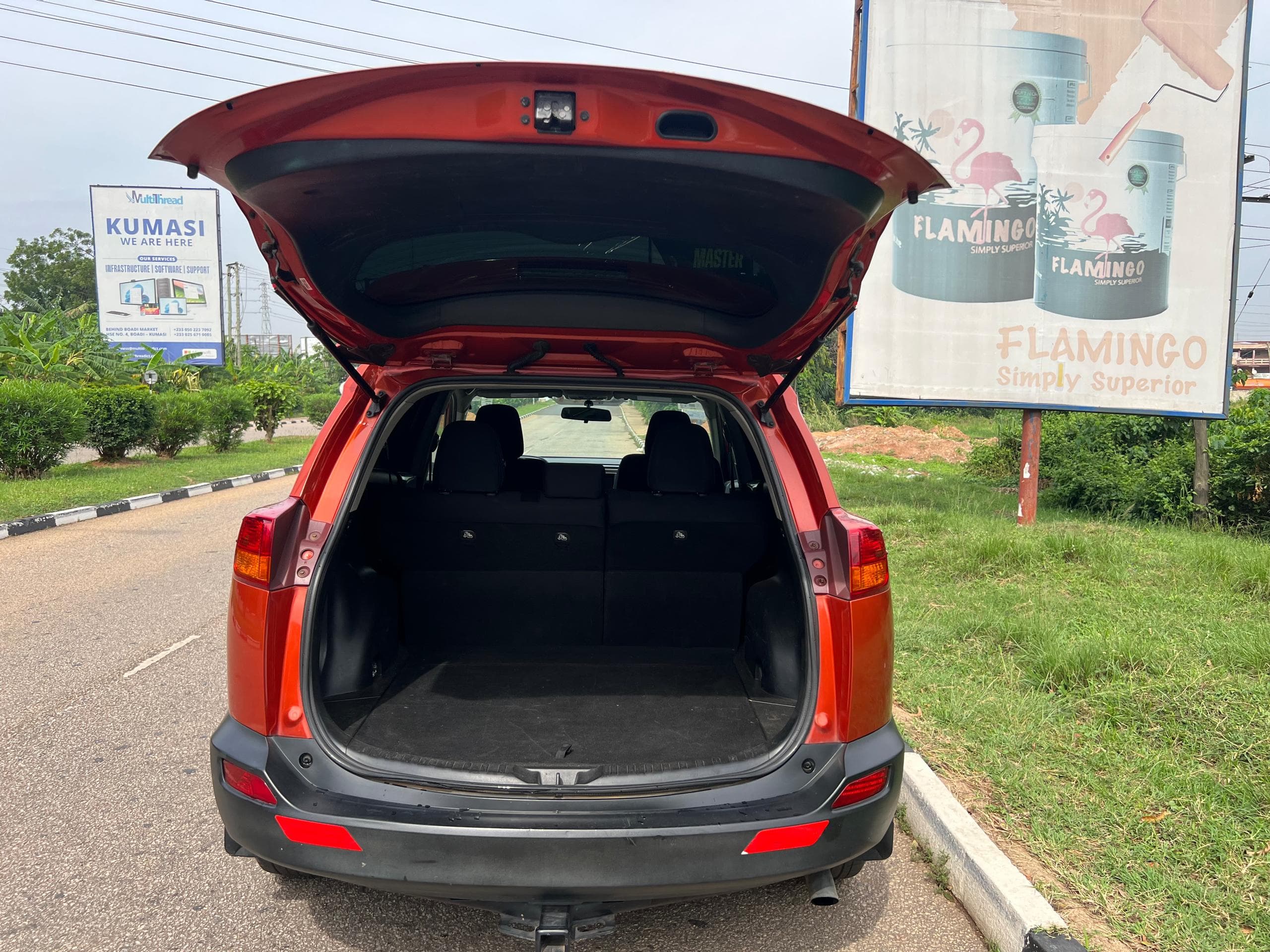Toyota RAV4 — photo 12
