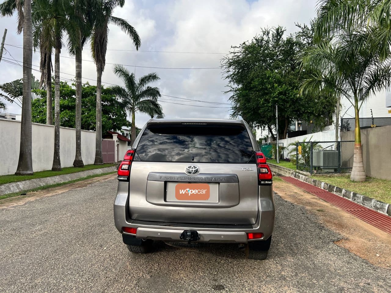 Toyota Land Cruiser Prado — photo 6