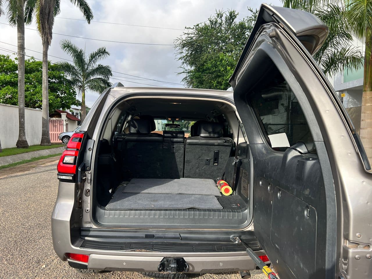 Toyota Land Cruiser Prado — photo 9