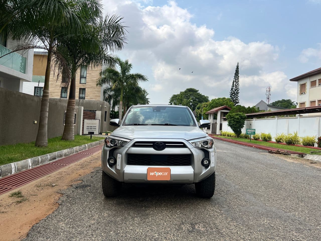 Toyota 4-Runner — photo 2
