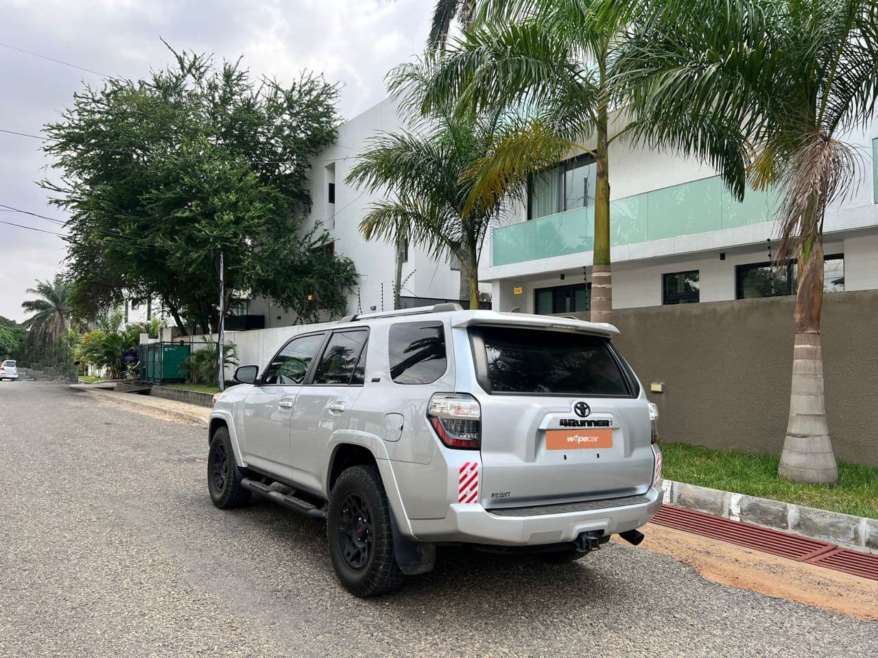 Toyota 4-Runner — photo 5
