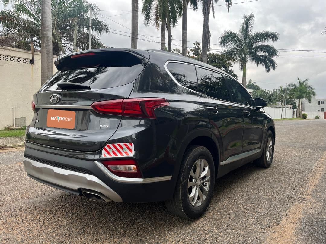 Hyundai Santa Fe — photo 7
