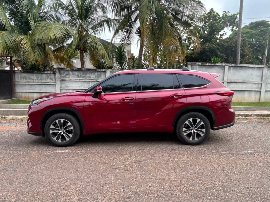 Toyota Highlander — photo 4