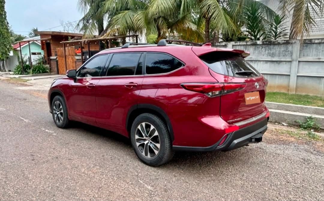 Toyota Highlander — photo 5