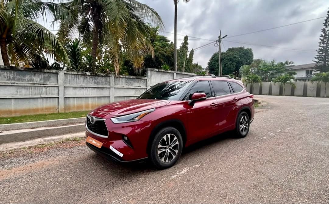 Toyota Highlander — photo 3