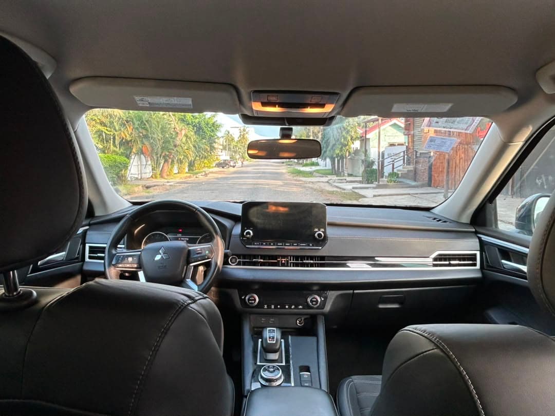 Mitsubishi Outlander — photo 9