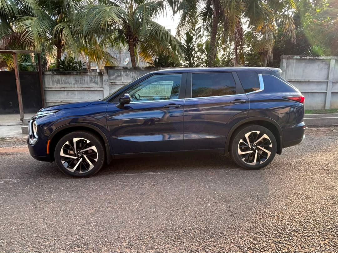 Mitsubishi Outlander — photo 4