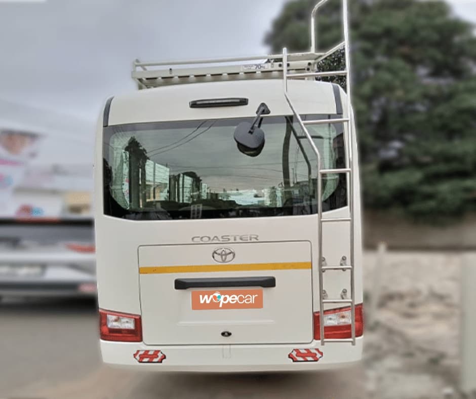 Toyota Coaster — photo 5