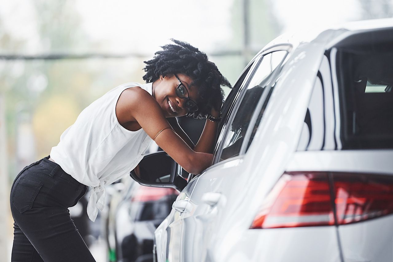 What Is the Best Way to Rent a Car for a Week in Accra?
